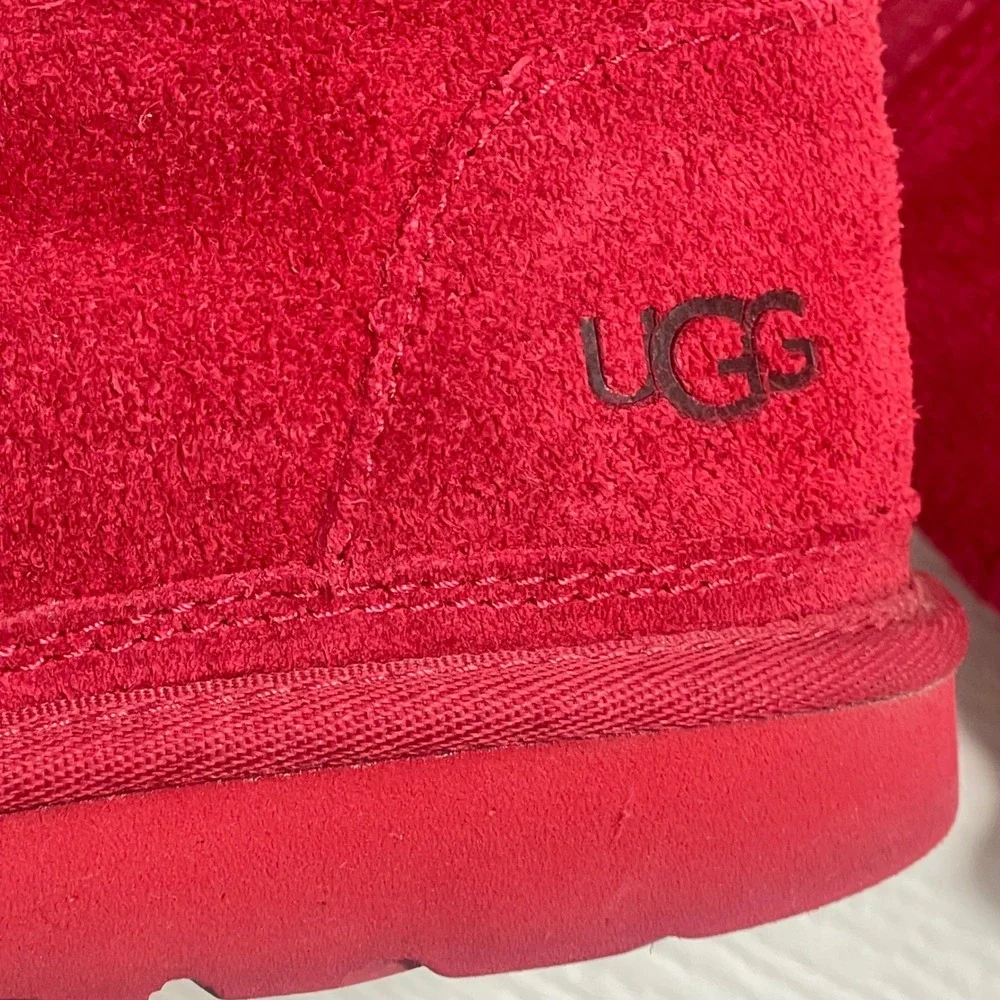 UGG Big Kids Neumel II Boots Red Suede Lace‎ Up Chukka Youth Size 5 Shoes